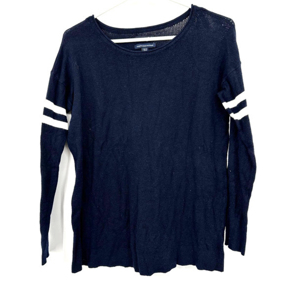 American Eagle Outfitters size XS ahh-mazingly soft line light weight‎ sweater